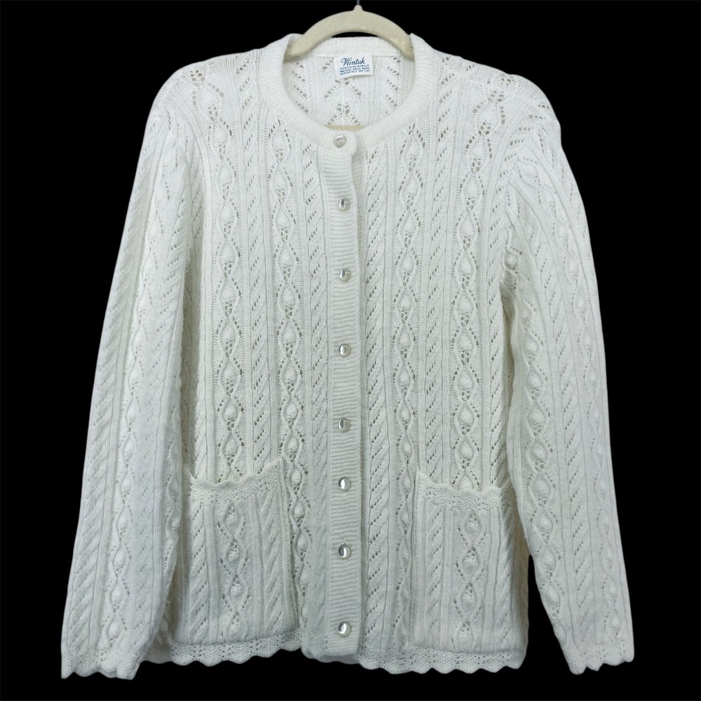 Wintuk Women Size M Cardigan White Vintage Orlon Acrylic Button Front Pockets
